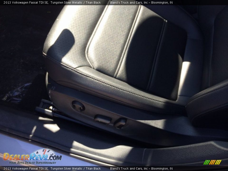 2013 Volkswagen Passat TDI SE Tungsten Silver Metallic / Titan Black Photo #19