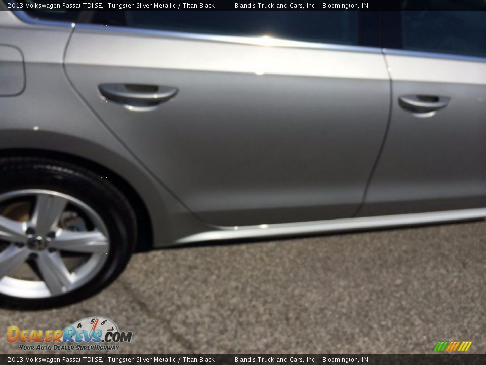 2013 Volkswagen Passat TDI SE Tungsten Silver Metallic / Titan Black Photo #30