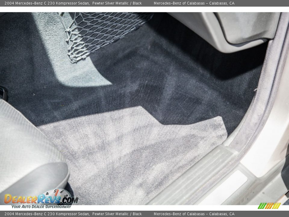 2004 Mercedes-Benz C 230 Kompressor Sedan Pewter Silver Metallic / Black Photo #24