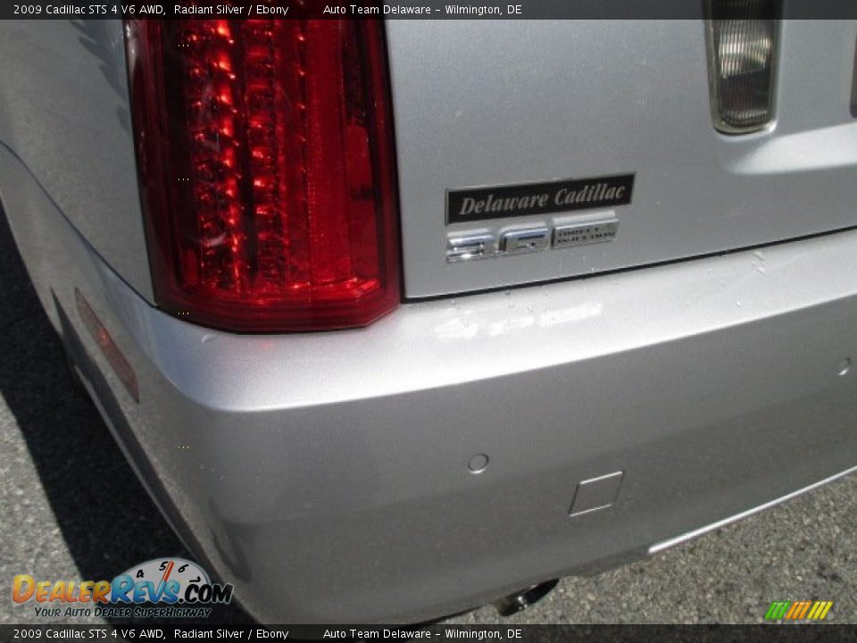 2009 Cadillac STS 4 V6 AWD Radiant Silver / Ebony Photo #30