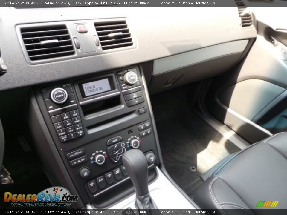 Controls of 2014 Volvo XC90 3.2 R-Design AWD Photo #12