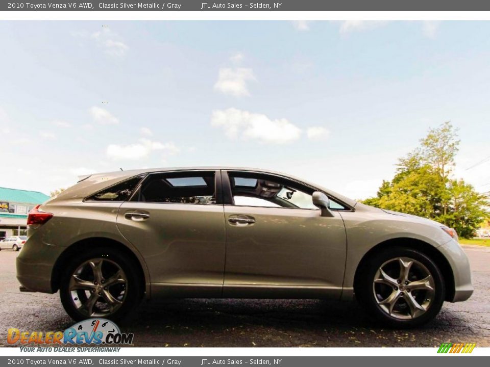 2010 Toyota Venza V6 AWD Classic Silver Metallic / Gray Photo #10
