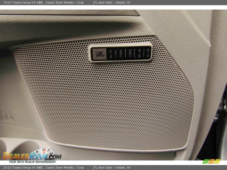 2010 Toyota Venza V6 AWD Classic Silver Metallic / Gray Photo #16