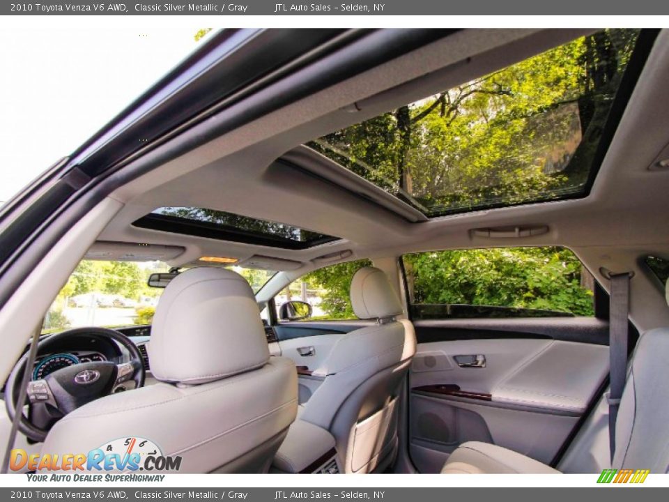 2010 Toyota Venza V6 AWD Classic Silver Metallic / Gray Photo #29