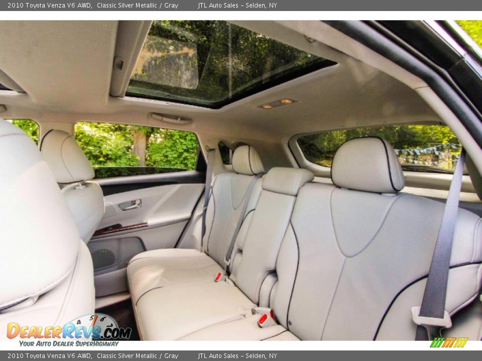 Rear Seat of 2010 Toyota Venza V6 AWD Photo #30