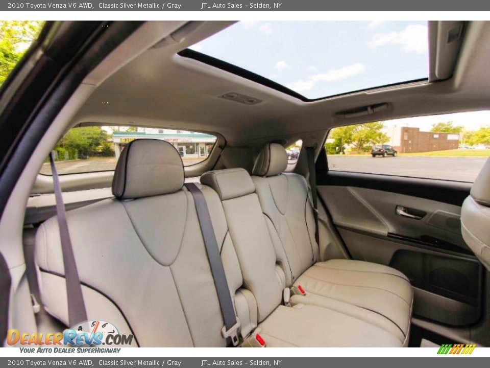 Rear Seat of 2010 Toyota Venza V6 AWD Photo #31