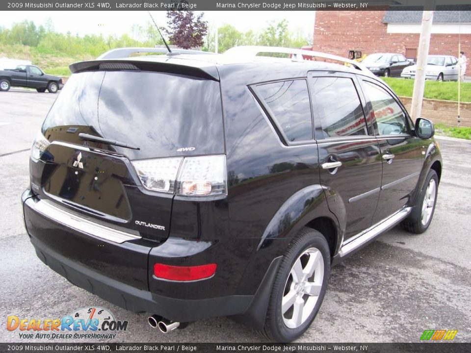 2009 Mitsubishi Outlander XLS 4WD Labrador Black Pearl / Beige Photo #13