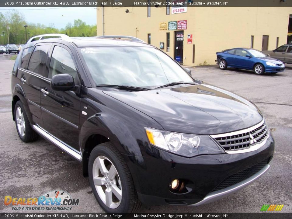 2009 Mitsubishi Outlander XLS 4WD Labrador Black Pearl / Beige Photo #15