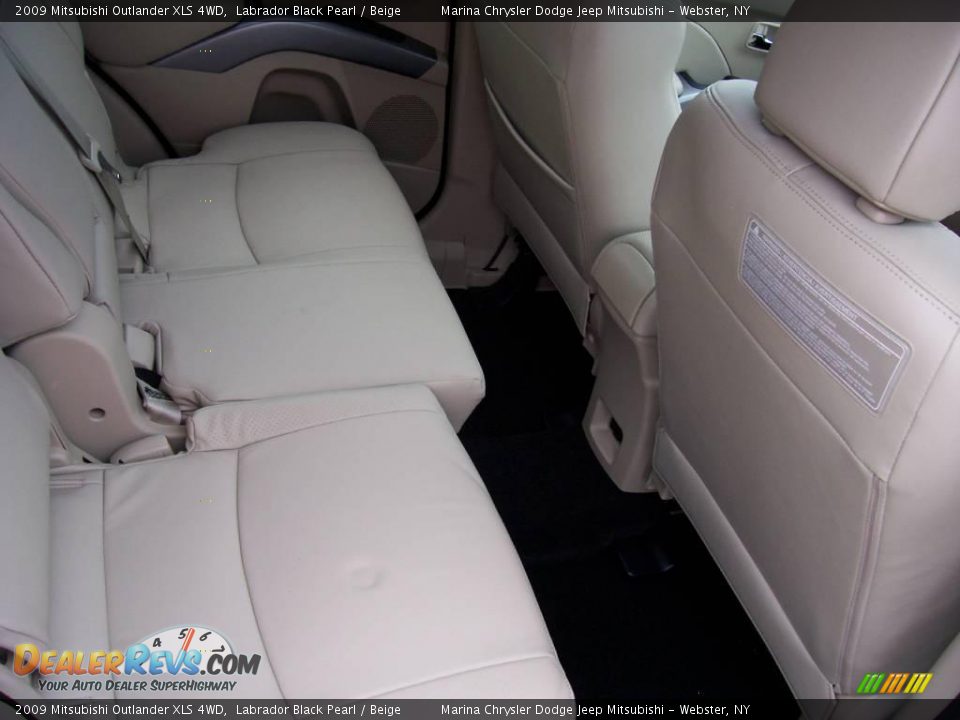 2009 Mitsubishi Outlander XLS 4WD Labrador Black Pearl / Beige Photo #24