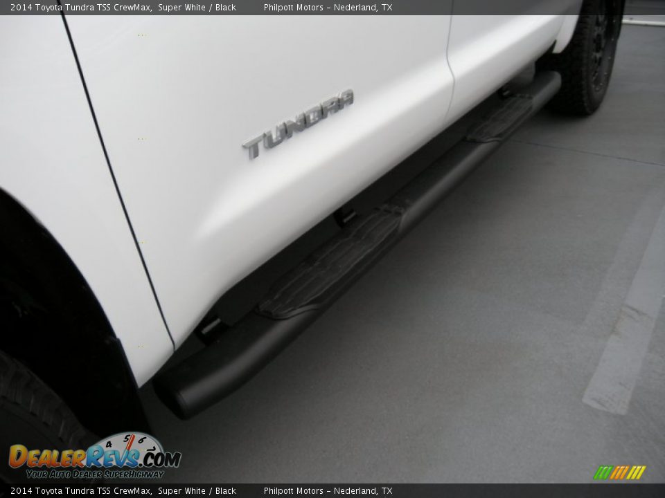 2014 Toyota Tundra TSS CrewMax Super White / Black Photo #12