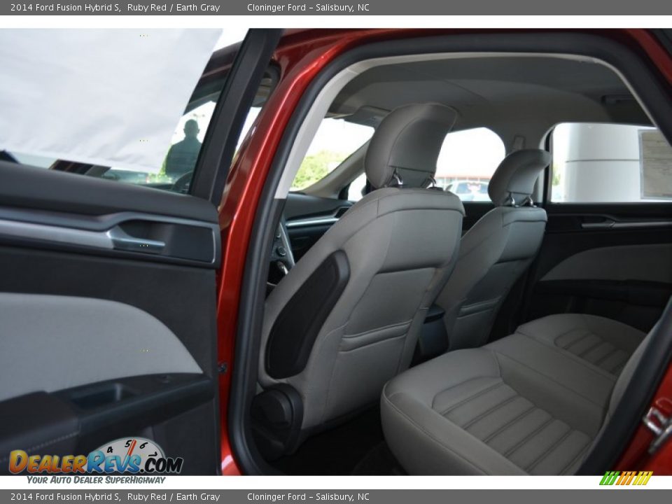 2014 Ford Fusion Hybrid S Ruby Red / Earth Gray Photo #8