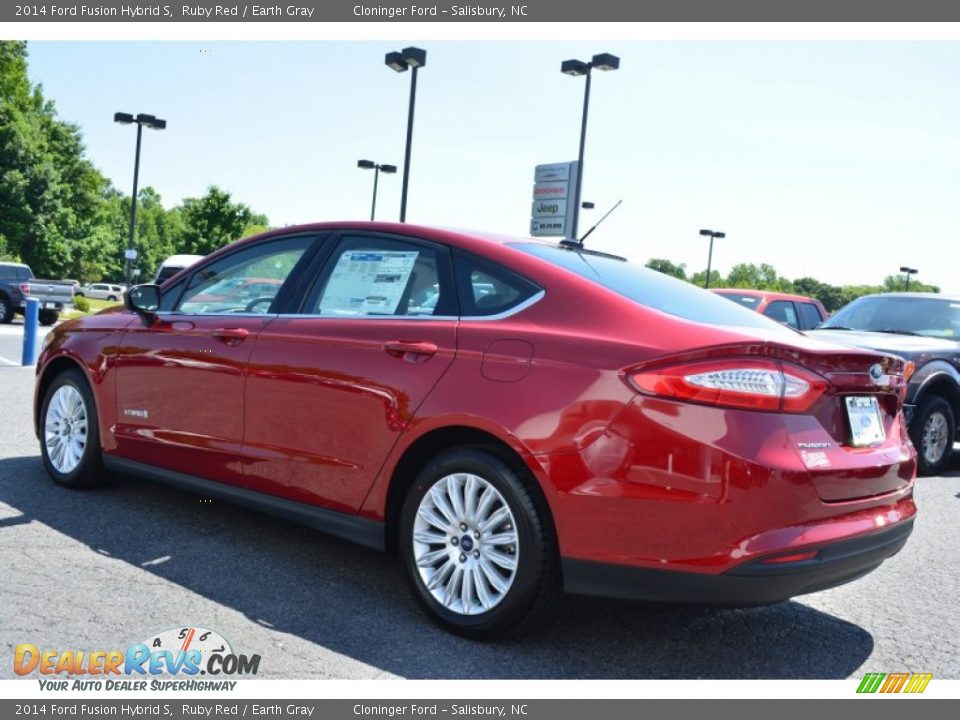2014 Ford Fusion Hybrid S Ruby Red / Earth Gray Photo #20