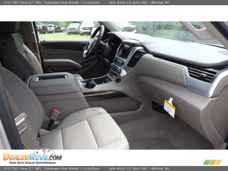 2015 GMC Yukon SLT 4WD Champagne Silver Metallic / Cocoa/Dune Photo #5