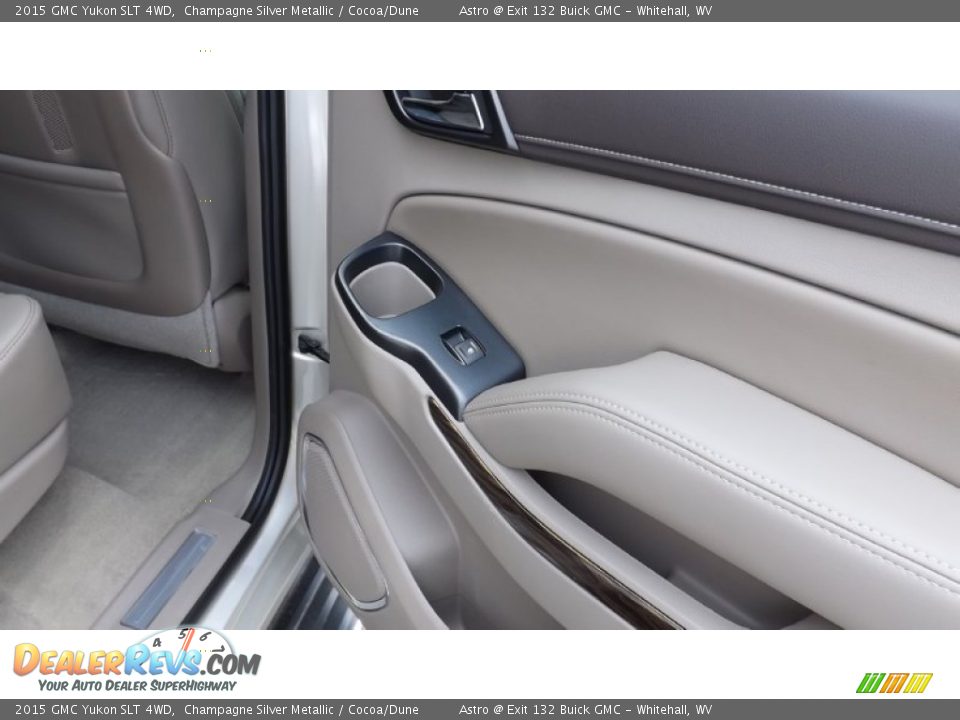 2015 GMC Yukon SLT 4WD Champagne Silver Metallic / Cocoa/Dune Photo #7
