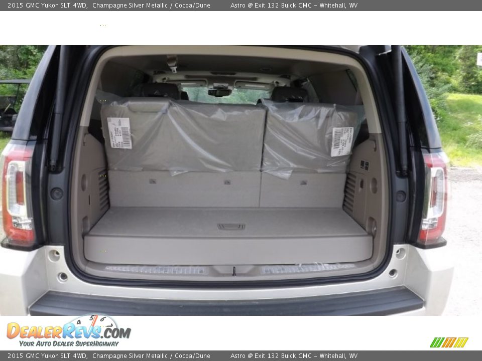 2015 GMC Yukon SLT 4WD Champagne Silver Metallic / Cocoa/Dune Photo #9