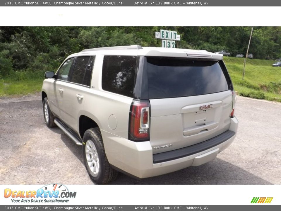 2015 GMC Yukon SLT 4WD Champagne Silver Metallic / Cocoa/Dune Photo #10