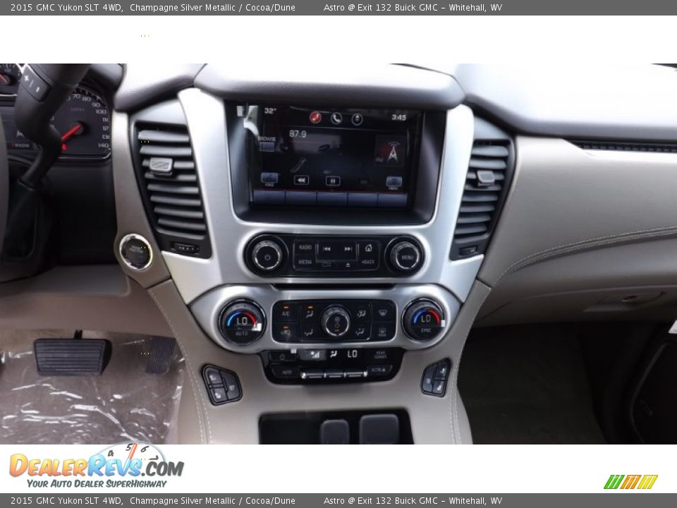 2015 GMC Yukon SLT 4WD Champagne Silver Metallic / Cocoa/Dune Photo #15