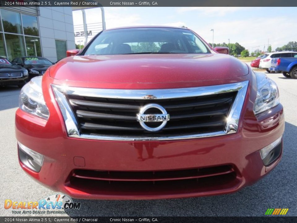 2014 Nissan Altima 2.5 S Cayenne Red / Charcoal Photo #8