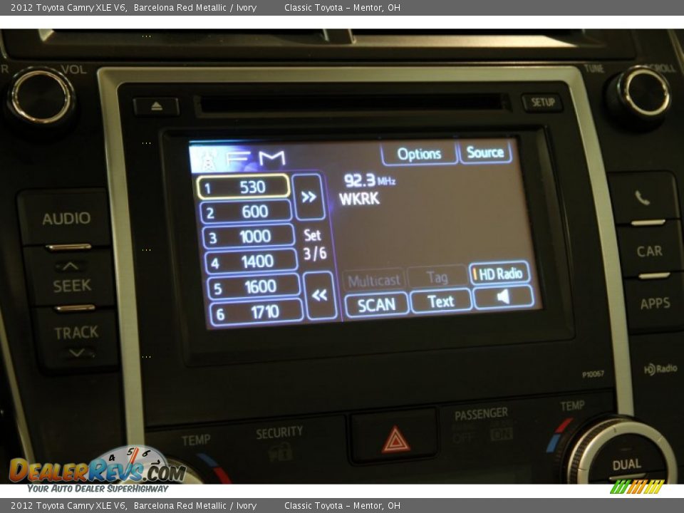 2012 Toyota Camry XLE V6 Barcelona Red Metallic / Ivory Photo #9