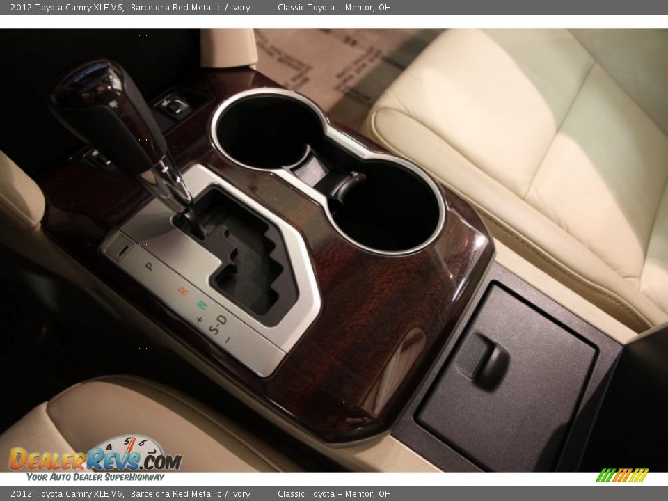 2012 Toyota Camry XLE V6 Barcelona Red Metallic / Ivory Photo #13