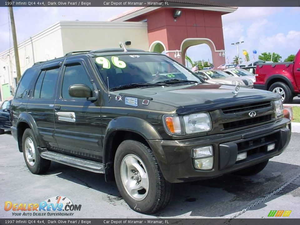 1997 Infiniti QX4 4x4 Dark Olive Pearl / Beige Photo #1