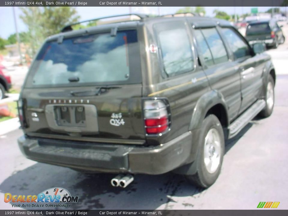 1997 Infiniti QX4 4x4 Dark Olive Pearl / Beige Photo #4