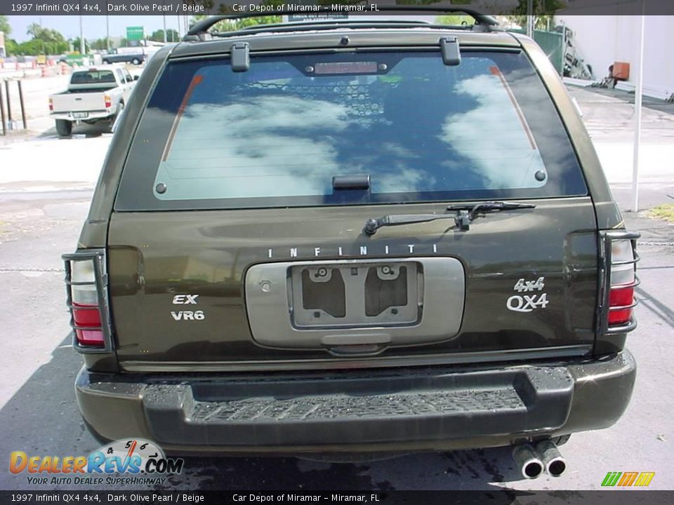 1997 Infiniti QX4 4x4 Dark Olive Pearl / Beige Photo #5