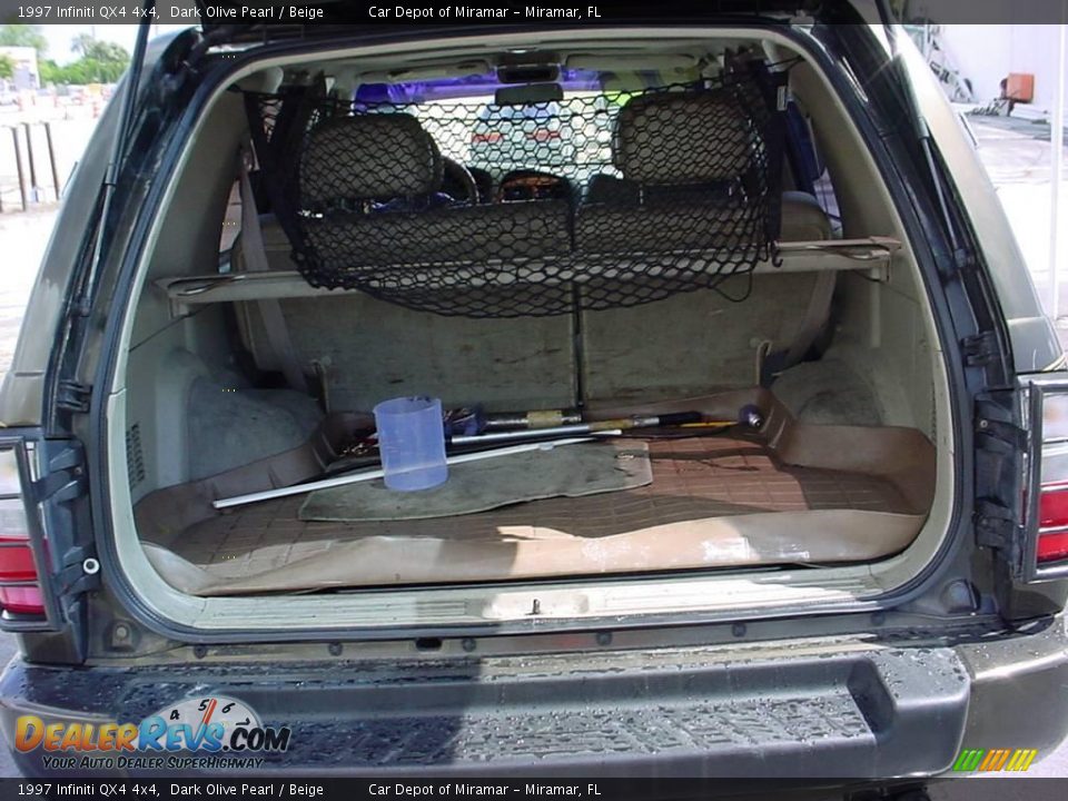1997 Infiniti QX4 4x4 Dark Olive Pearl / Beige Photo #6
