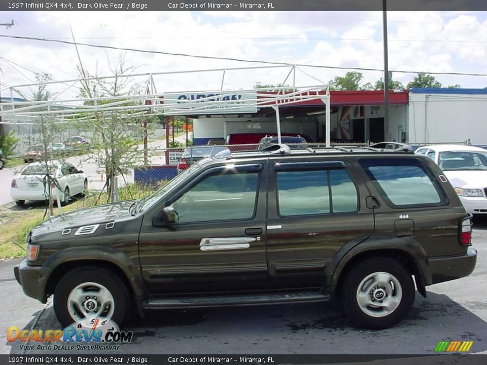 1997 Infiniti QX4 4x4 Dark Olive Pearl / Beige Photo #8