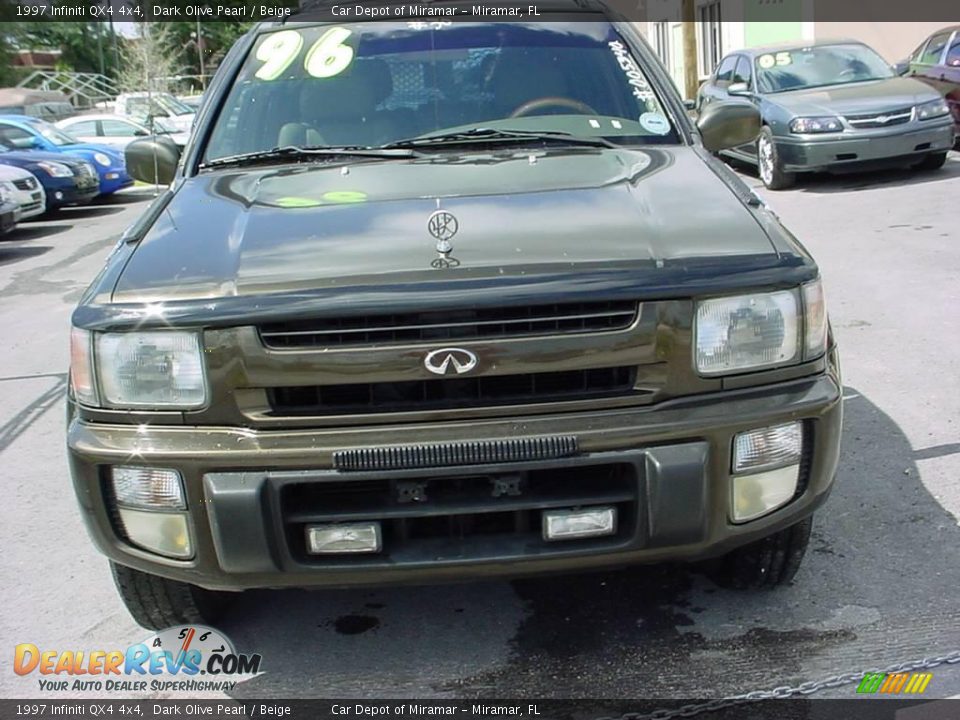 1997 Infiniti QX4 4x4 Dark Olive Pearl / Beige Photo #10