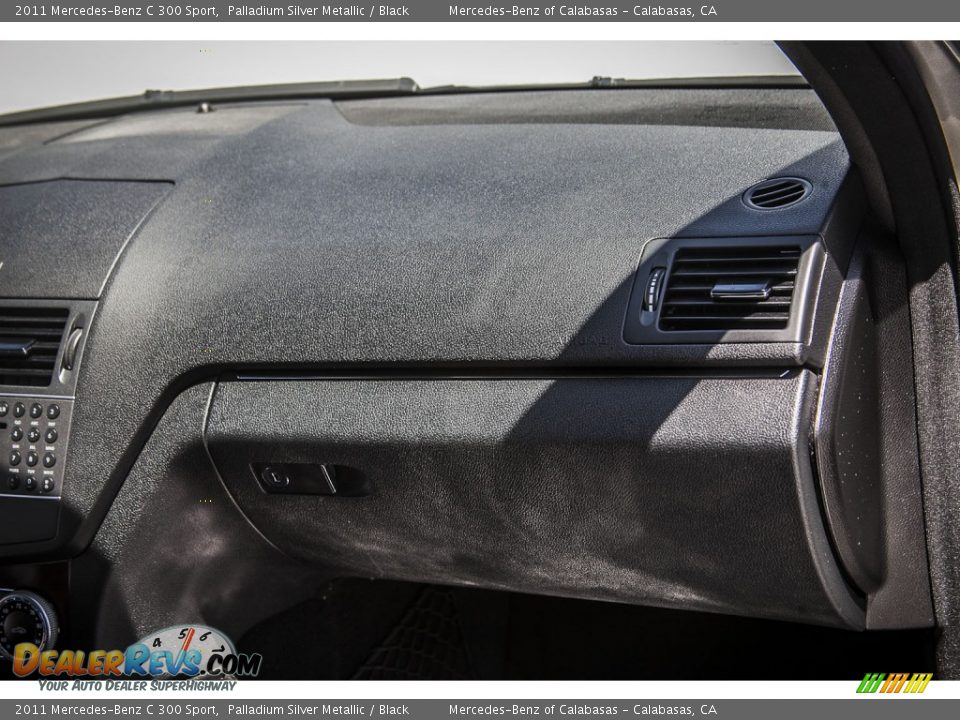 2011 Mercedes-Benz C 300 Sport Palladium Silver Metallic / Black Photo #22