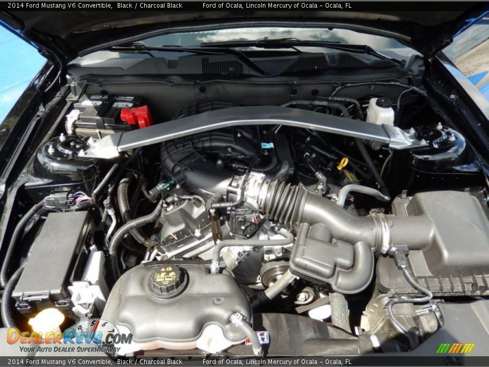 2014 Ford Mustang V6 Convertible Black / Charcoal Black Photo #25