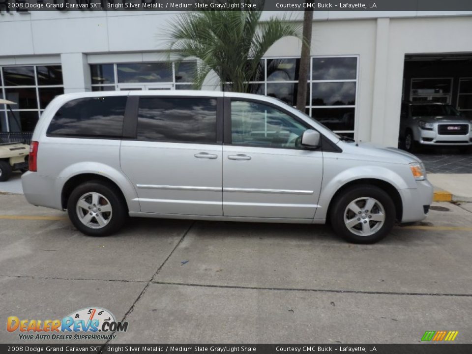 2008 Dodge Grand Caravan SXT Bright Silver Metallic / Medium Slate Gray/Light Shale Photo #2
