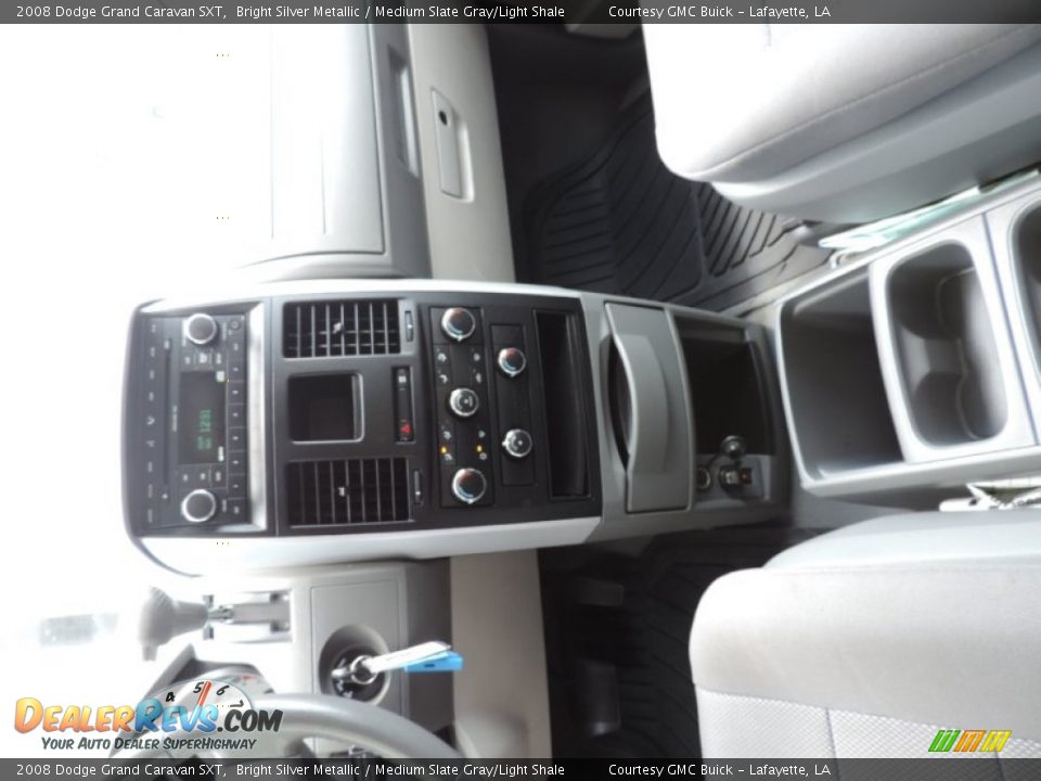 2008 Dodge Grand Caravan SXT Bright Silver Metallic / Medium Slate Gray/Light Shale Photo #22
