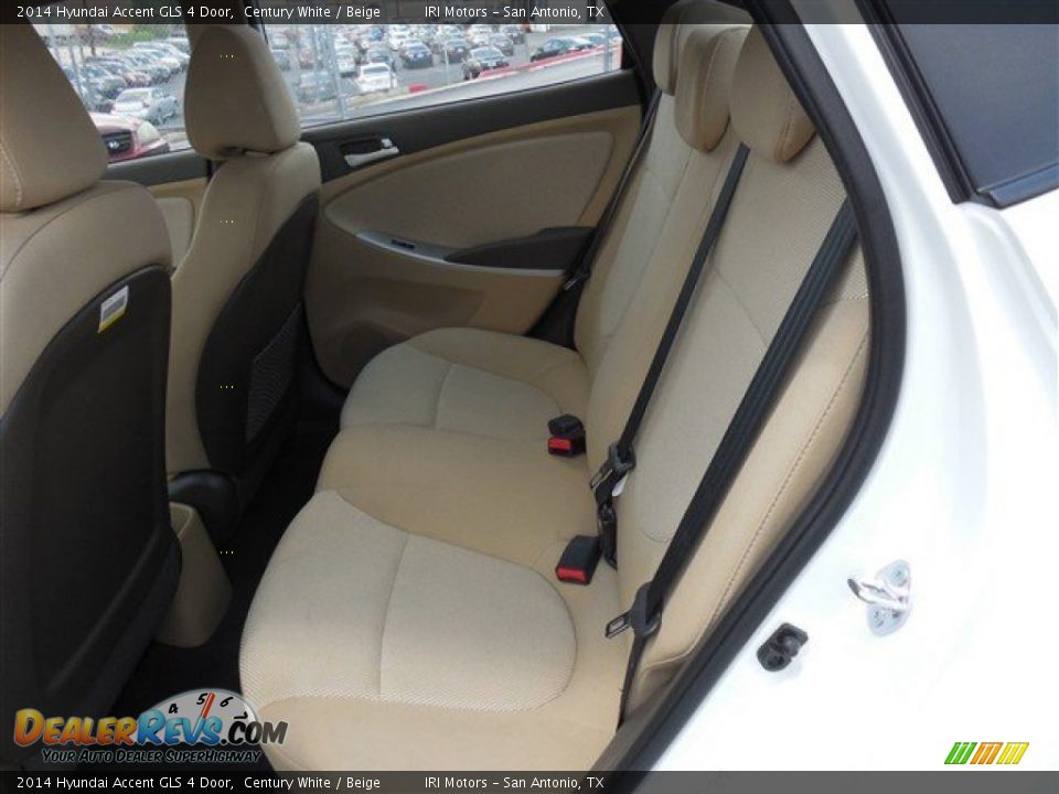 2014 Hyundai Accent GLS 4 Door Century White / Beige Photo #15