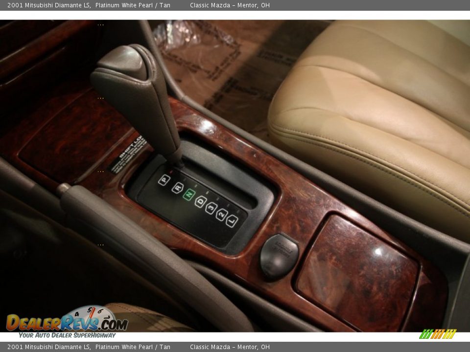 2001 Mitsubishi Diamante LS Shifter Photo #9