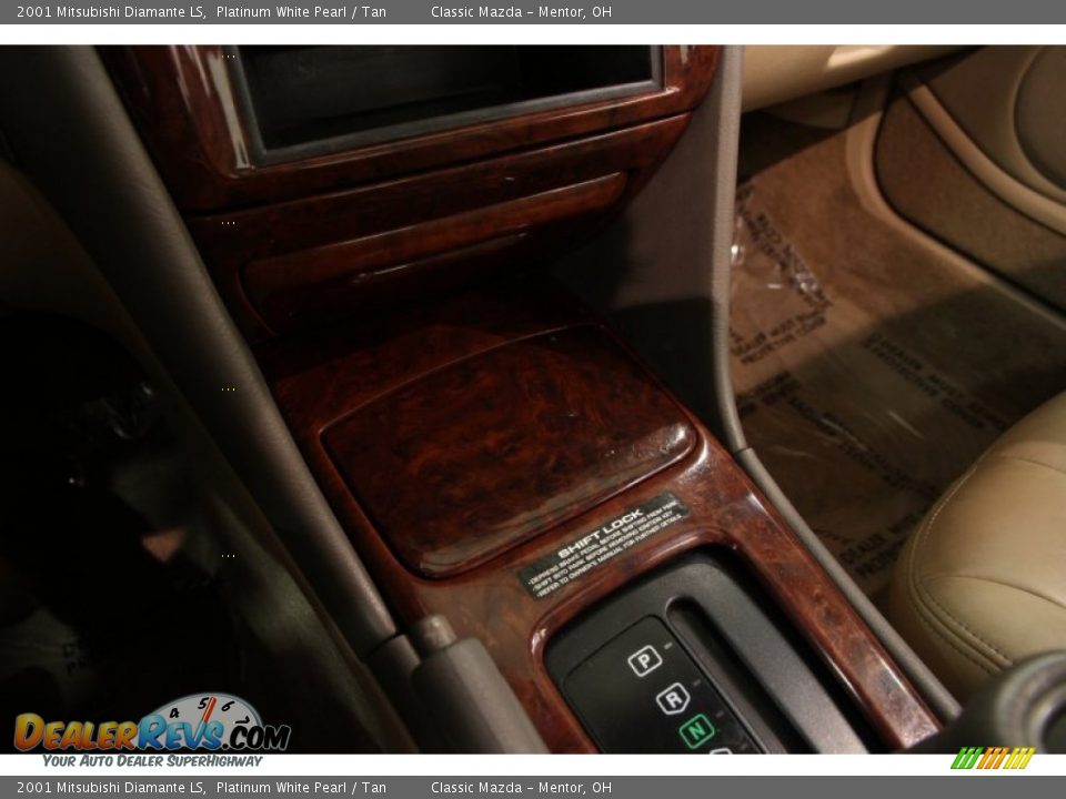 2001 Mitsubishi Diamante LS Platinum White Pearl / Tan Photo #11