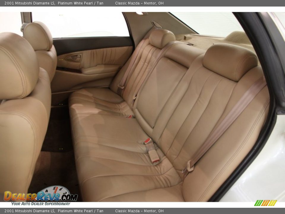 2001 Mitsubishi Diamante LS Platinum White Pearl / Tan Photo #15