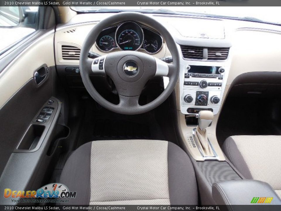 2010 Chevrolet Malibu LS Sedan Gold Mist Metallic / Cocoa/Cashmere Photo #6