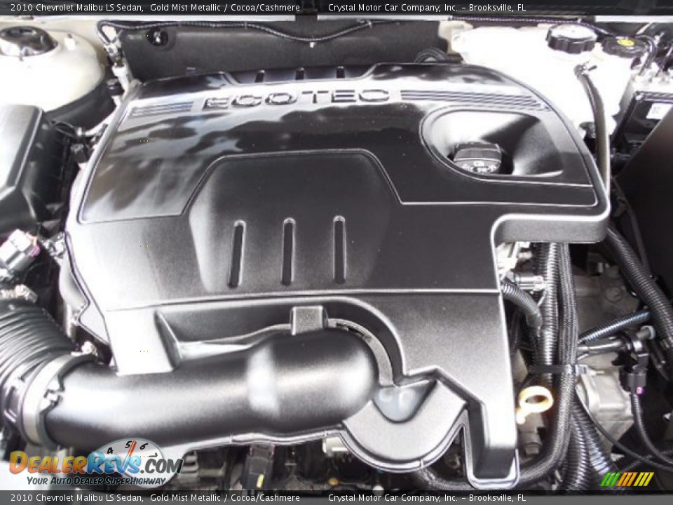 2010 Chevrolet Malibu LS Sedan Gold Mist Metallic / Cocoa/Cashmere Photo #16