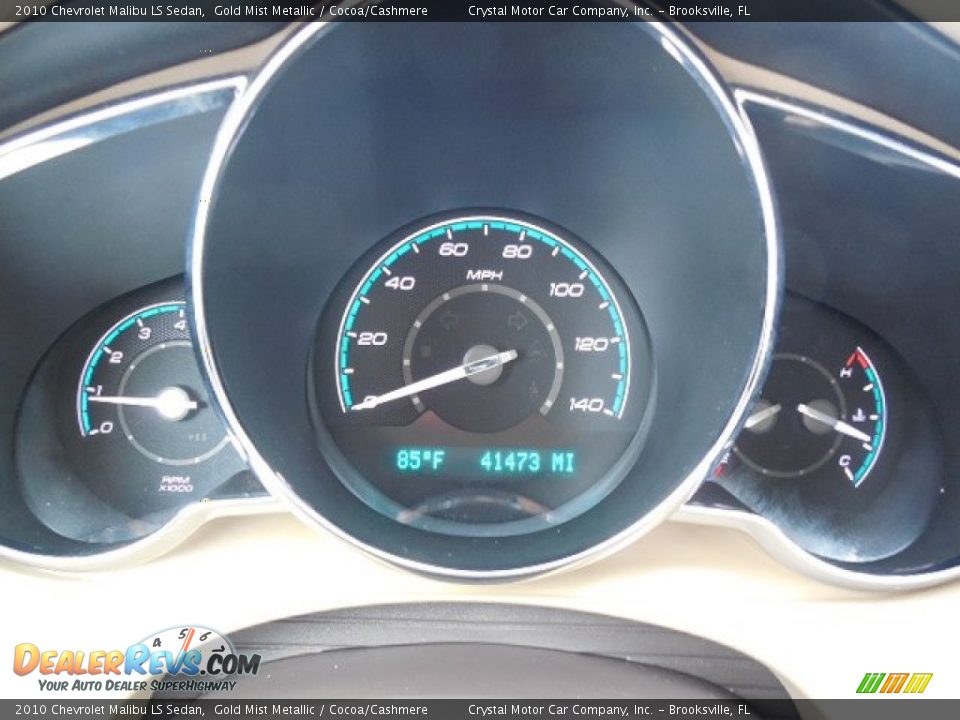 2010 Chevrolet Malibu LS Sedan Gold Mist Metallic / Cocoa/Cashmere Photo #18