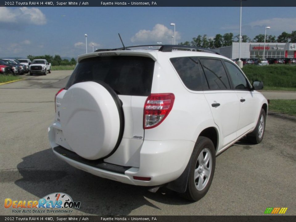 2012 Toyota RAV4 I4 4WD Super White / Ash Photo #18