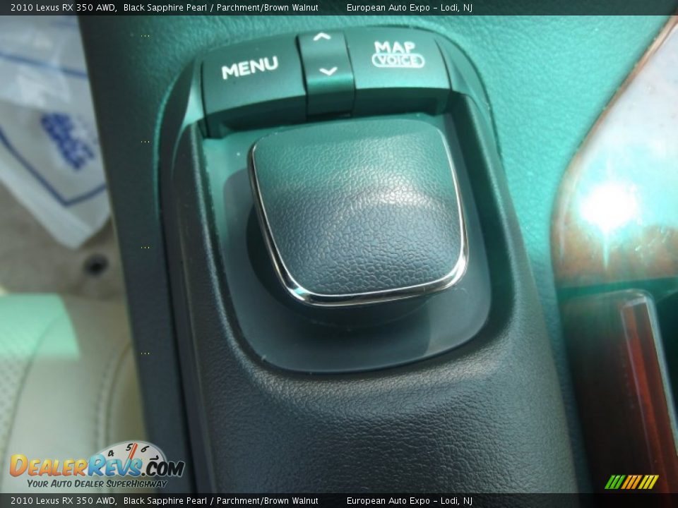 2010 Lexus RX 350 AWD Black Sapphire Pearl / Parchment/Brown Walnut Photo #32