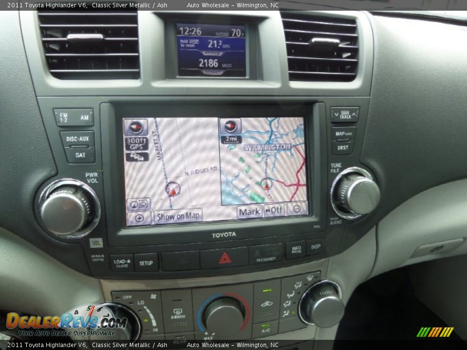2011 Toyota Highlander V6 Classic Silver Metallic / Ash Photo #17