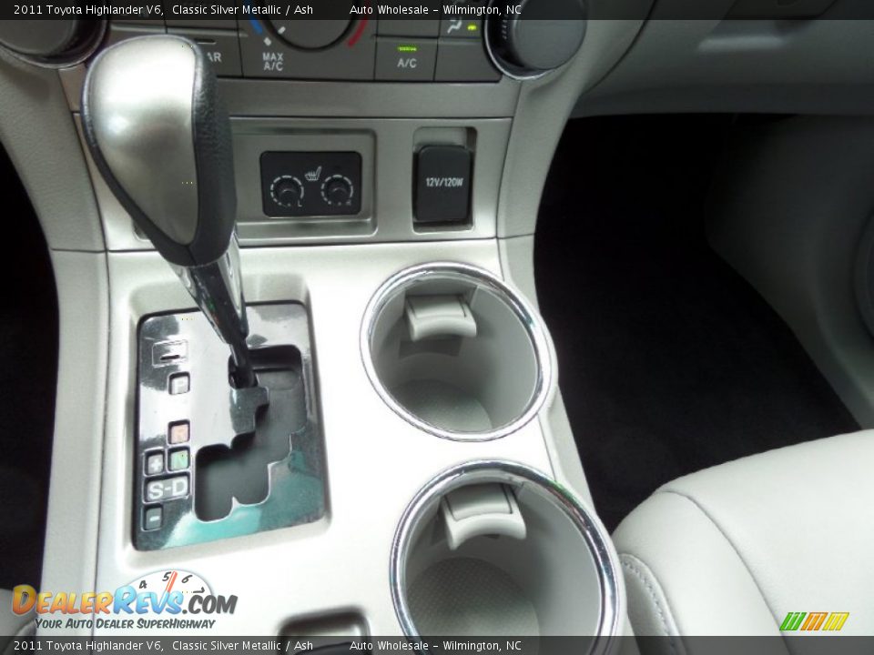 2011 Toyota Highlander V6 Classic Silver Metallic / Ash Photo #19