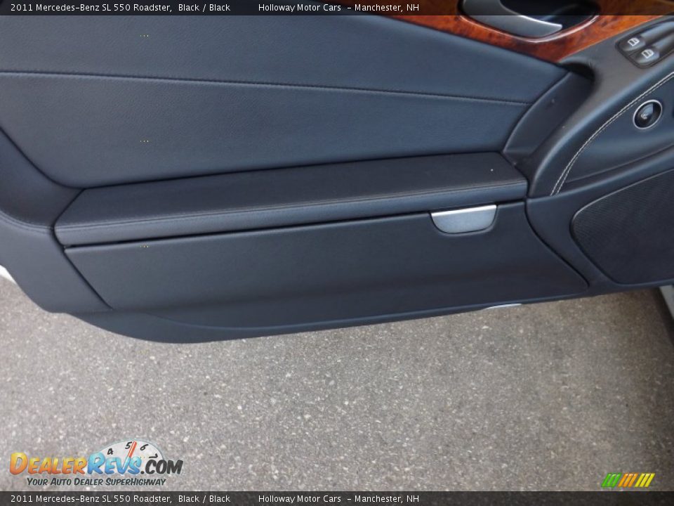 2011 Mercedes-Benz SL 550 Roadster Black / Black Photo #15