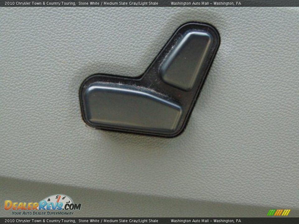 2010 Chrysler Town & Country Touring Stone White / Medium Slate Gray/Light Shale Photo #12