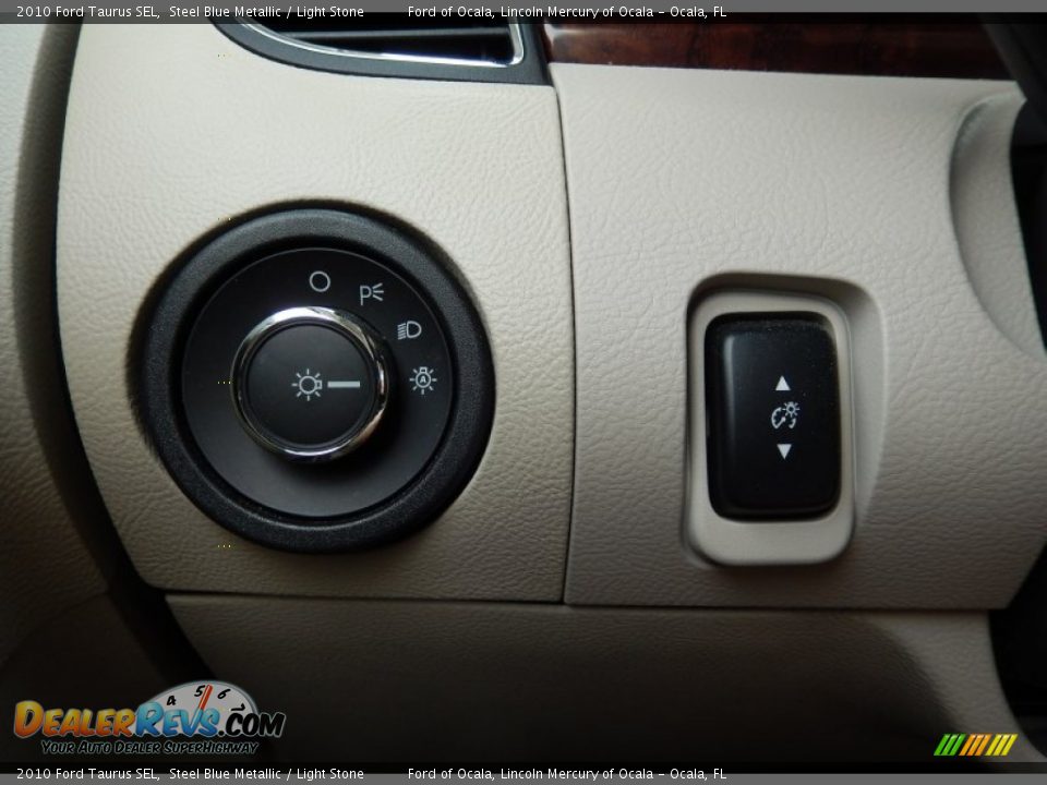 2010 Ford Taurus SEL Steel Blue Metallic / Light Stone Photo #23
