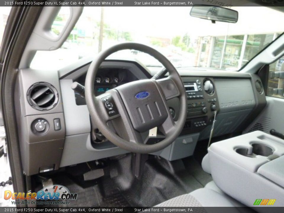 2015 Ford F250 Super Duty XL Super Cab 4x4 Oxford White / Steel Photo #12