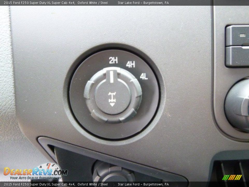 2015 Ford F250 Super Duty XL Super Cab 4x4 Oxford White / Steel Photo #15